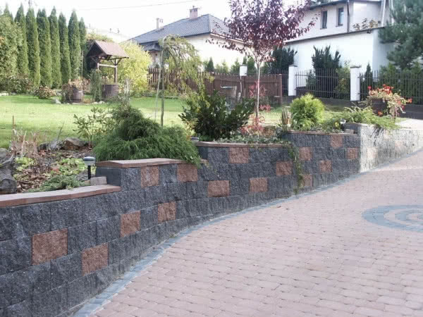 Pustaki elewacyjne